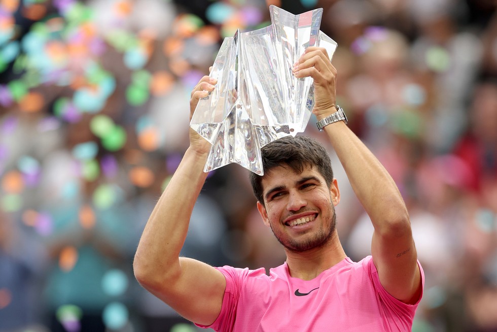 Tsitsipas Falls To Rune's Dominant Play At Indian Wells Masters Tsitsipas Falls To Rune's Dominant Play At Indian Wells Masters