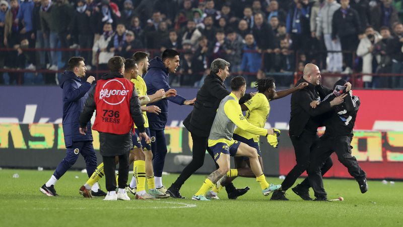 Türk Taraftar Danimarkada Ronaldo'ya Fenerbahçe Çağrısı Yaptı