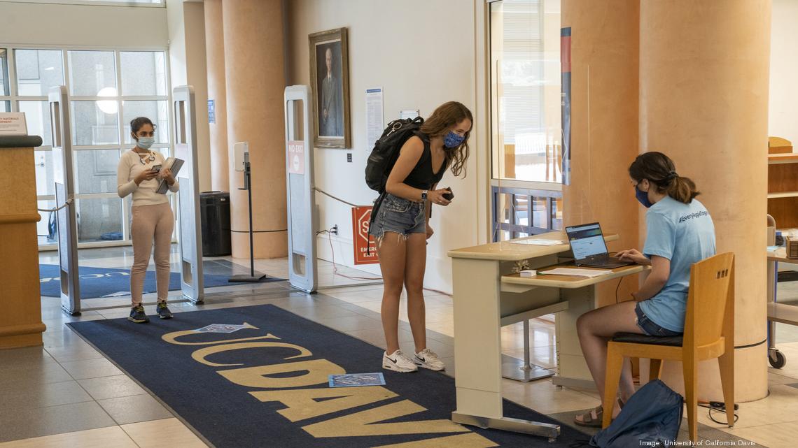 UC Davis Lands Top Freestyler Angelina Komashko UC Davis Lands Top Freestyler Angelina Komashko