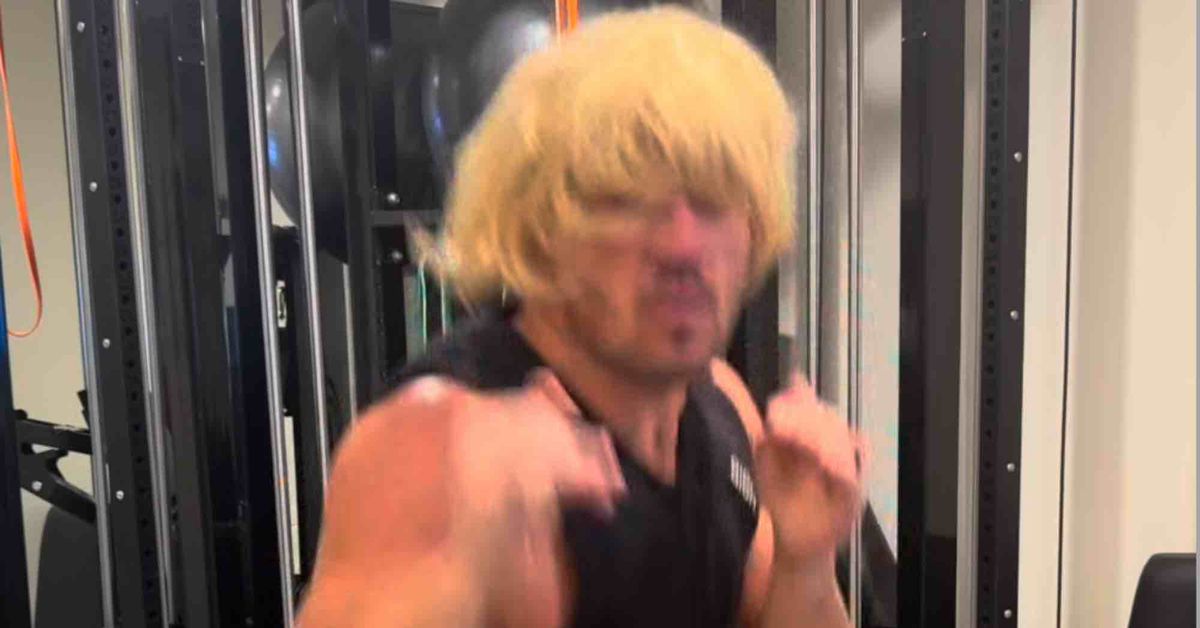 UFC 314: Chandler Predicts Pimblett Will Struggle With His Fighting Style UFC 314: Chandler Predicts Pimblett Will Struggle With His Fighting Style