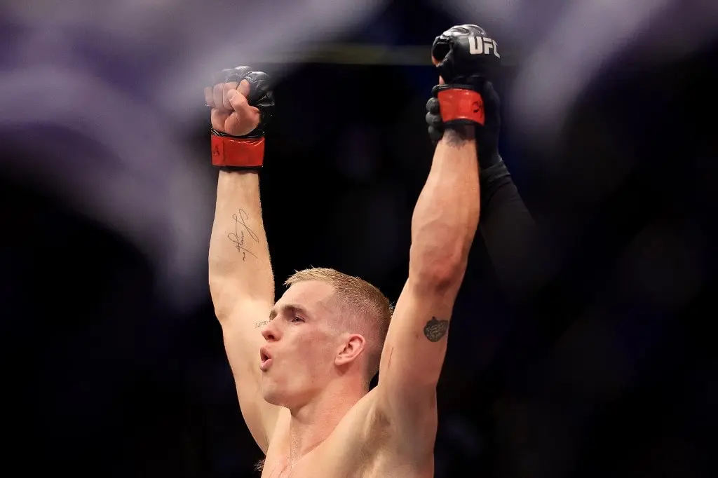 UFC Des Moines Betting Preview: Top MMA Picks & Odds Analysis UFC Des Moines Betting Preview: Top MMA Picks & Odds Analysis