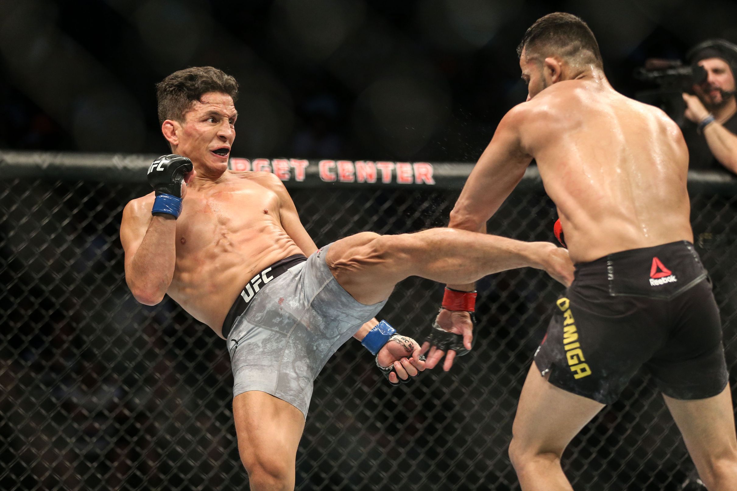 UFC On ESPN 67 Results: Sandhagen Vs. Figueiredo - Full Fight Card & Winners UFC On ESPN 67 Results: Sandhagen Vs. Figueiredo - Full Fight Card & Winners