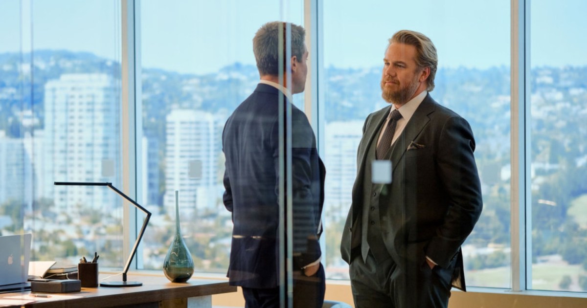 Understanding The Betrayal: A Breakdown Of The Suits LA Premiere Understanding The Betrayal: A Breakdown Of The Suits LA Premiere