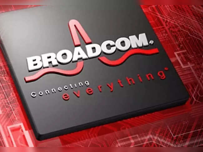 VMware Pricing To Explode: AT&T Reports 1050% Increase Following Broadcom Deal