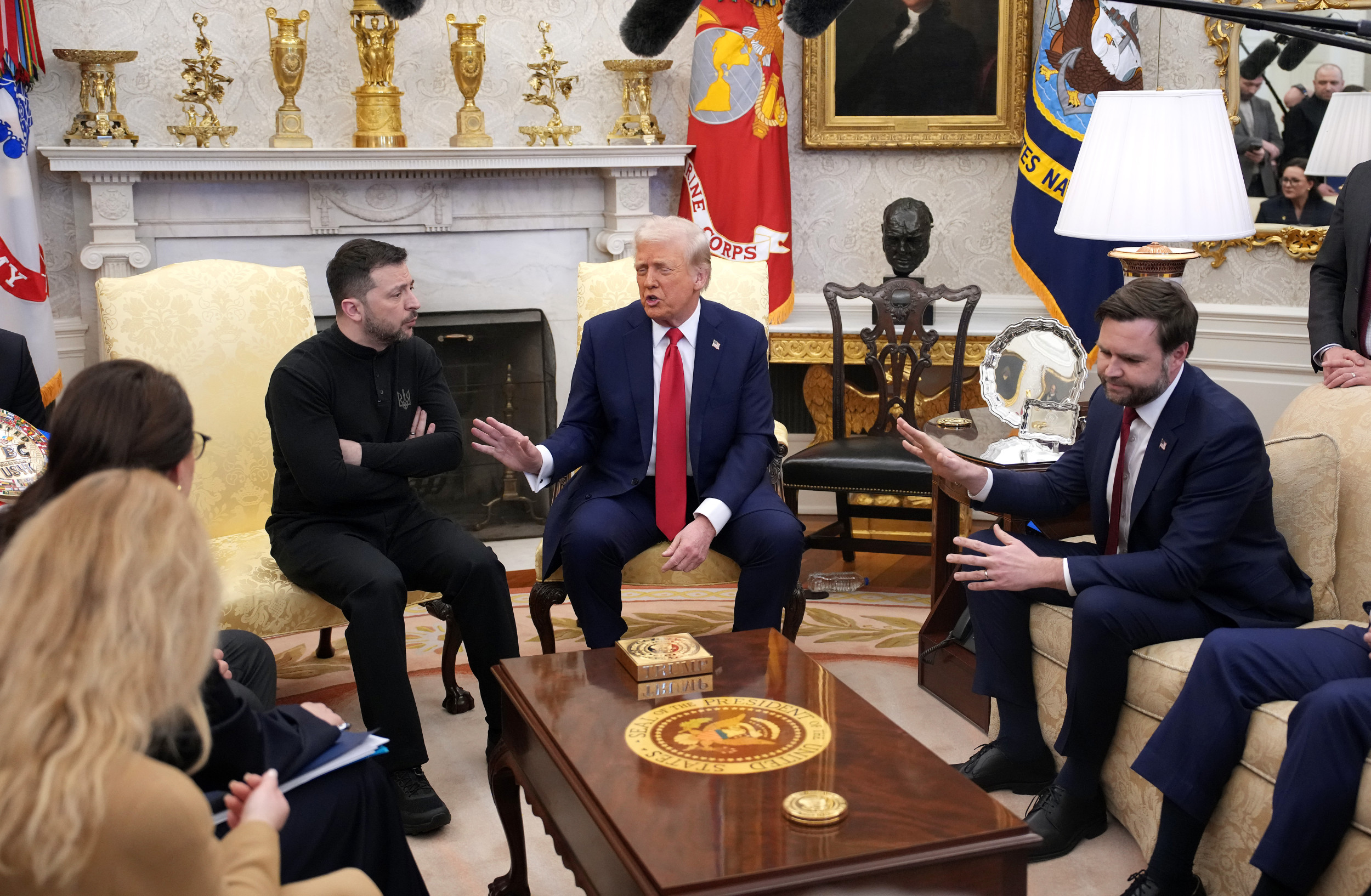 Vance And Zelenskiy's Vatican Meeting: A Handshake After The Oval Office Dispute Vance And Zelenskiy's Vatican Meeting: A Handshake After The Oval Office Dispute