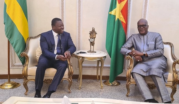 Visite D'amitié Et De Travail Du Président Ghanéen Mahama À Abidjan : Renforcement Des Liens Diplomatiques Visite D'amitié Et De Travail Du Président Ghanéen Mahama À Abidjan : Renforcement Des Liens Diplomatiques