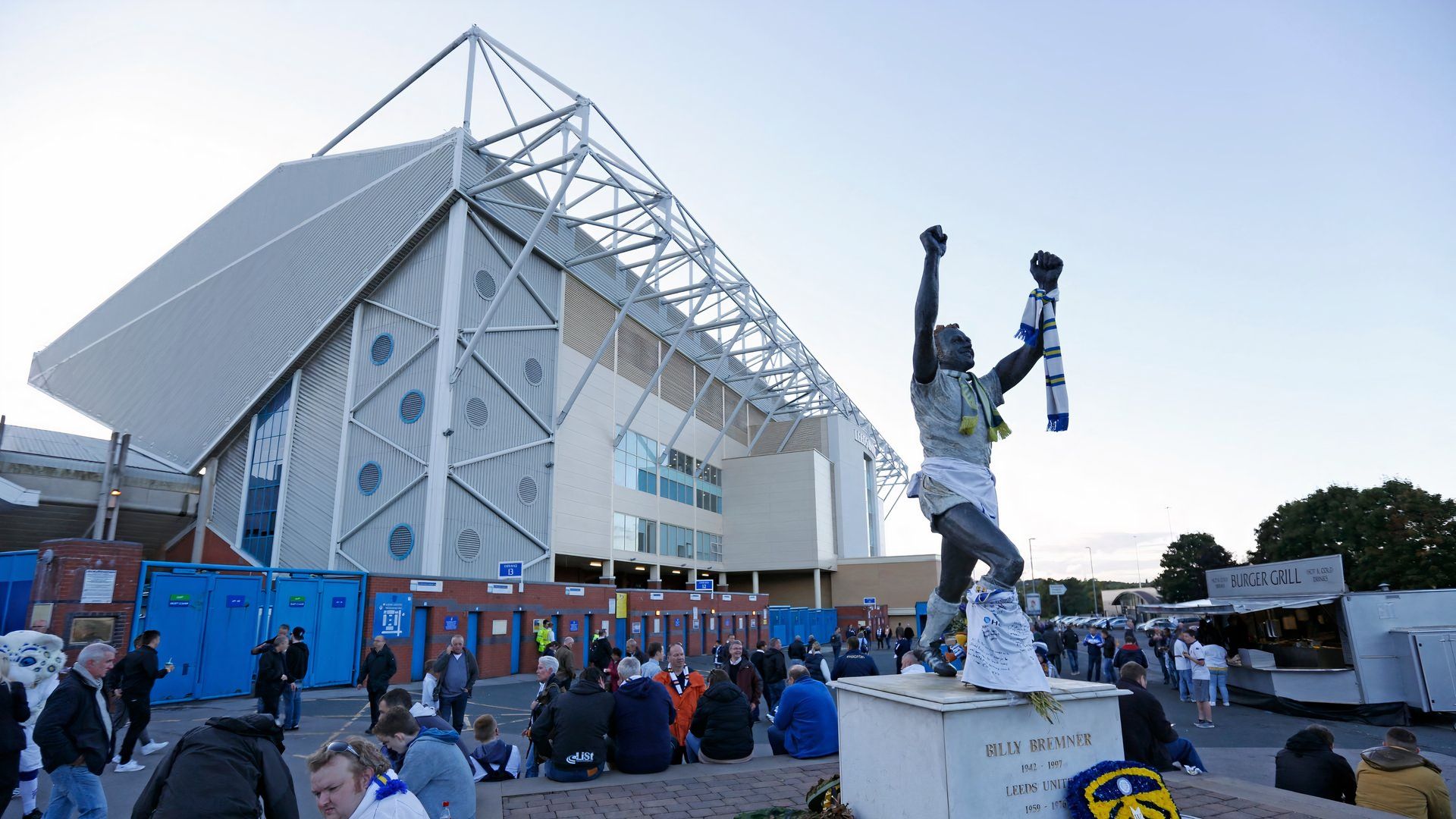 Walker-Peters To Leeds? Contact Made, Transfer Speculation Mounts Walker-Peters To Leeds? Contact Made, Transfer Speculation Mounts