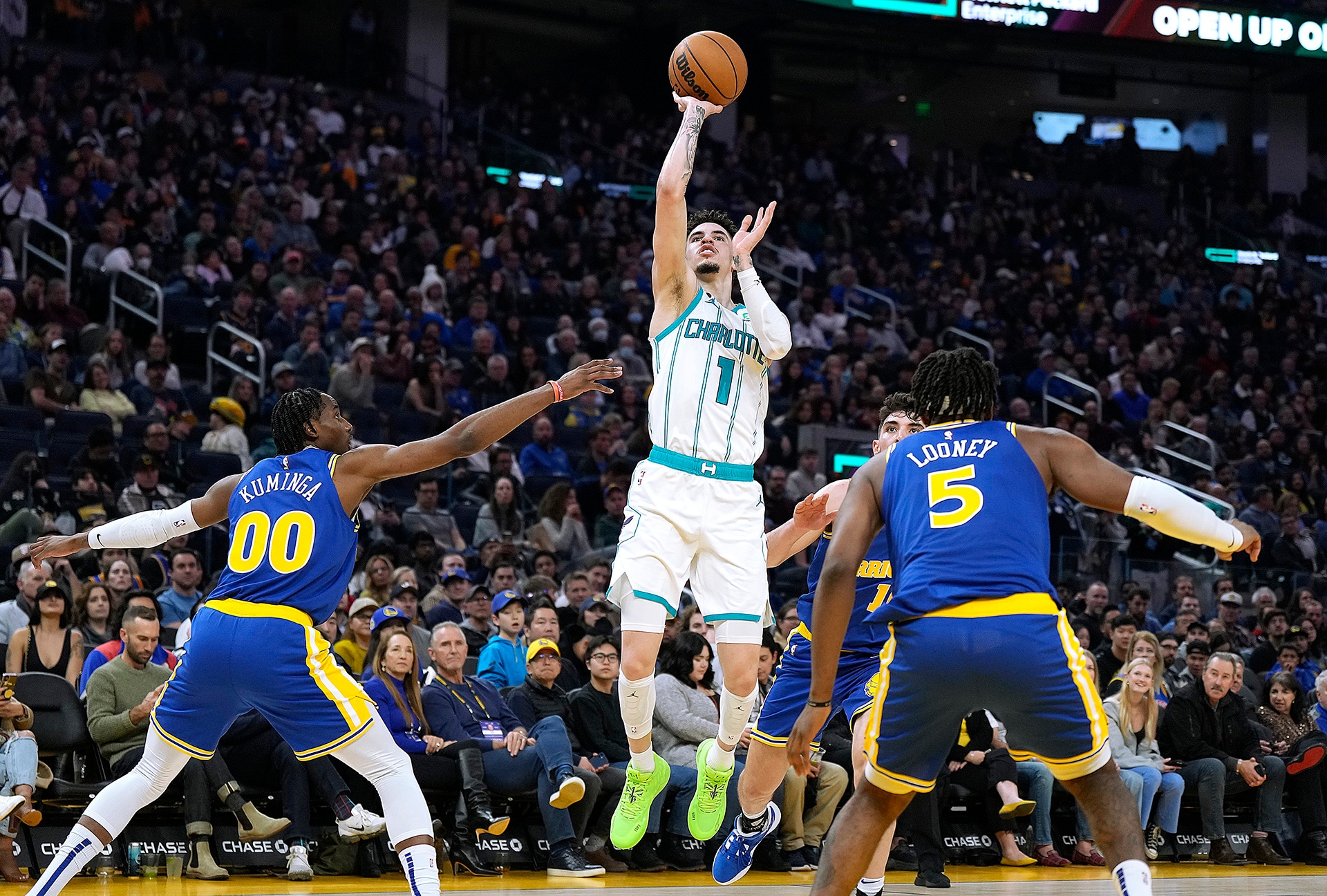 Warriors' Victory Sends Hornets To Seventh Straight Loss Warriors' Victory Sends Hornets To Seventh Straight Loss
