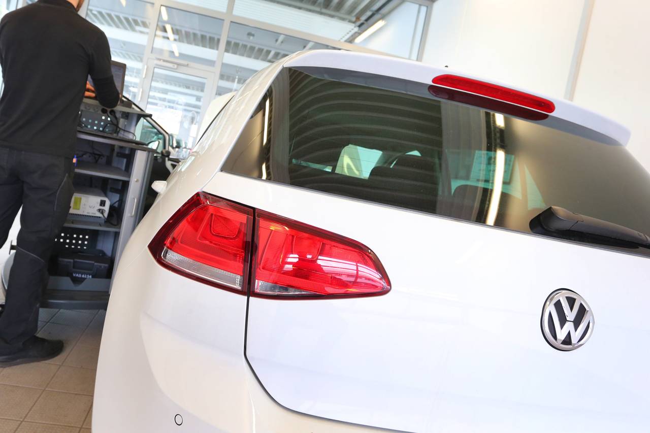 Weak Euro And Economic Crisis Hit European Car Sales Weak Euro And Economic Crisis Hit European Car Sales