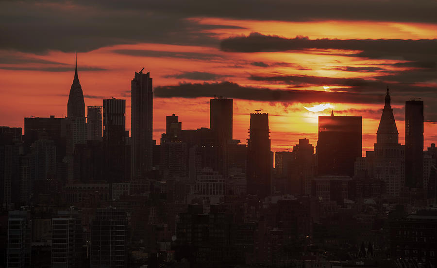 When Is The Partial Solar Eclipse In NYC On Saturday? When Is The Partial Solar Eclipse In NYC On Saturday?