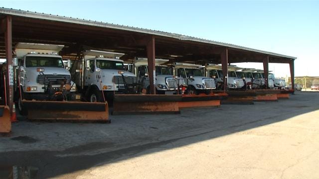 Winter Weather Alert: Tulsa Crews Pre-Treating Roads Before Midnight Winter Weather Alert: Tulsa Crews Pre-Treating Roads Before Midnight
