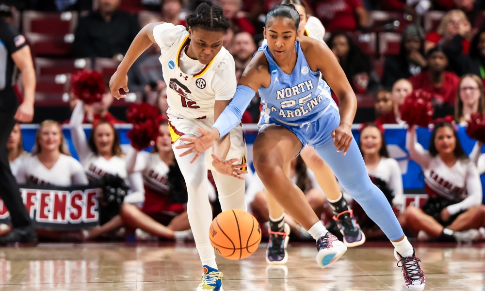 WNBA Preseason: Undrafted Rookie Deja Kelly Hits Game-Winning Shot For Aces WNBA Preseason: Undrafted Rookie Deja Kelly Hits Game-Winning Shot For Aces