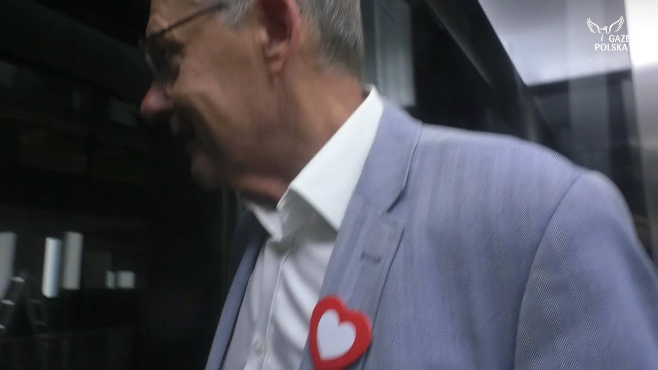 Wstydliwa Ucieczka Prokuratorów Przed Pytaniami WPolsce24 Wstydliwa Ucieczka Prokuratorów Przed Pytaniami WPolsce24